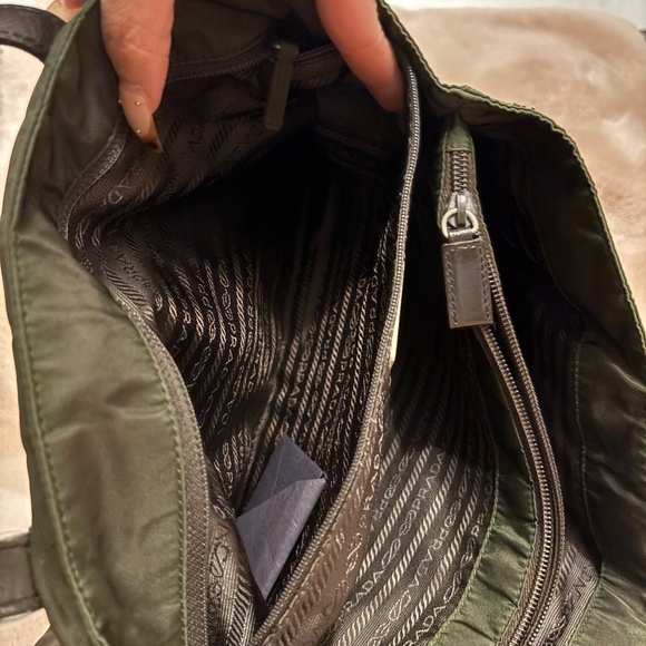 Vintage prada nylon shoulder bag - Picture 9 of 16